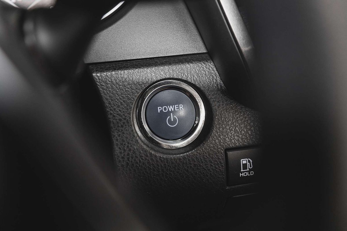 2019 Toyota Camry Ascent AXVH71R