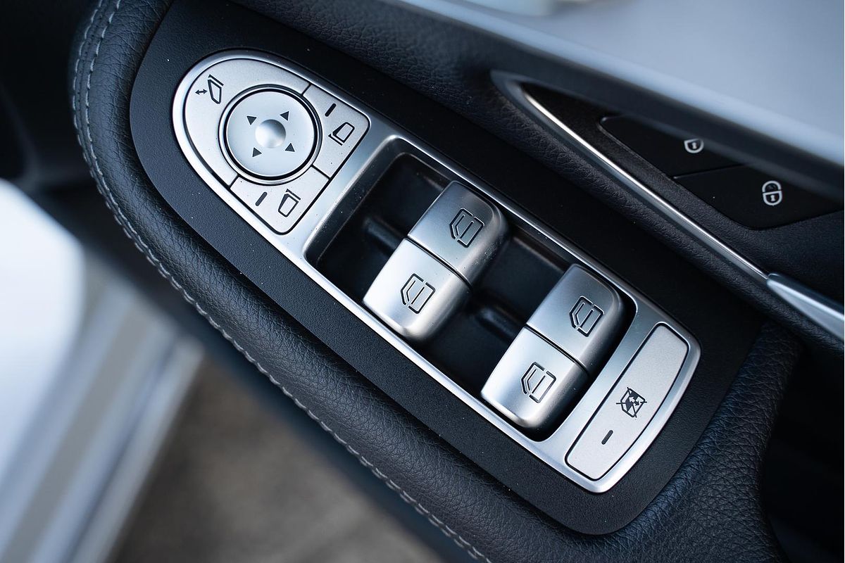 2018 Mercedes-Benz C-Class C300 W205