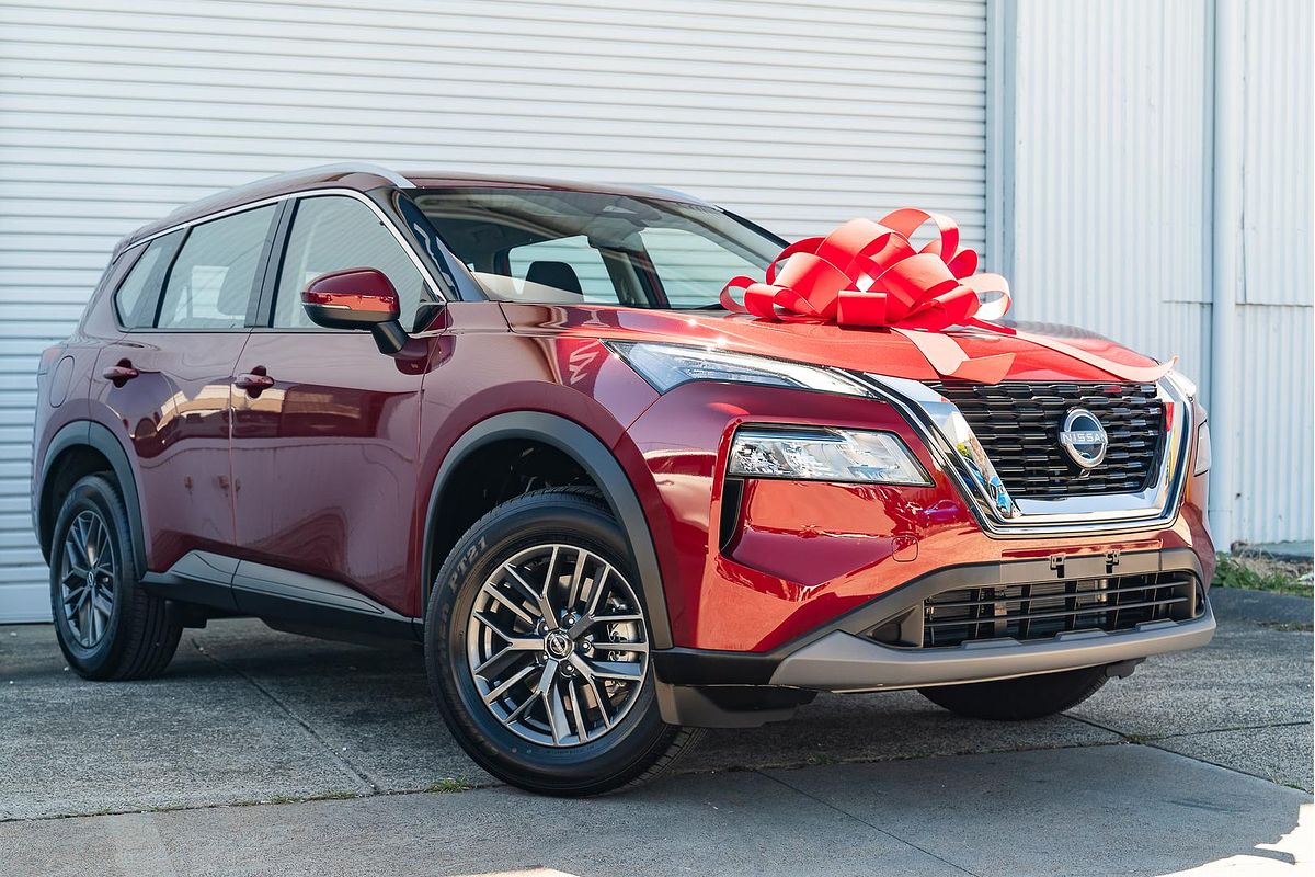 2024 Nissan X-TRAIL ST T33