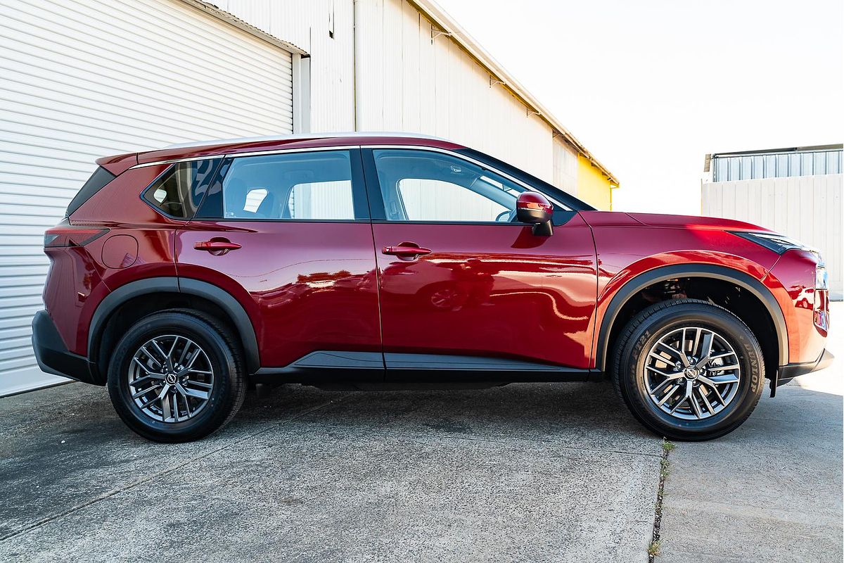 2024 Nissan X-TRAIL ST T33