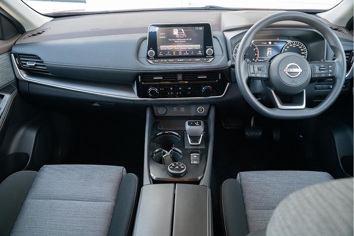 2024 Nissan X-TRAIL ST T33