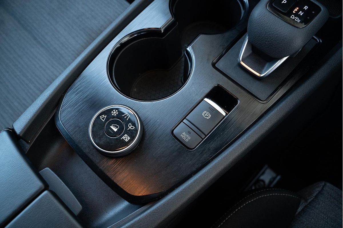 2024 Nissan X-TRAIL ST T33