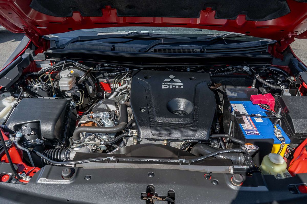 2019 Mitsubishi Triton GLS Premium MR 4X4