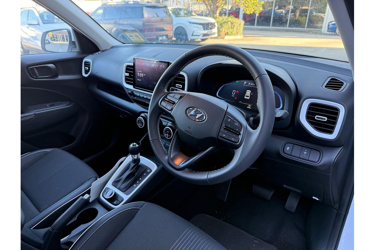 2024 Hyundai Venue Elite QX.V5
