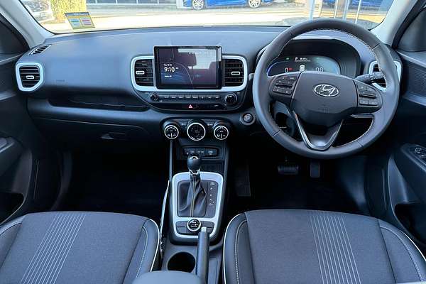 2024 Hyundai Venue Elite QX.V5