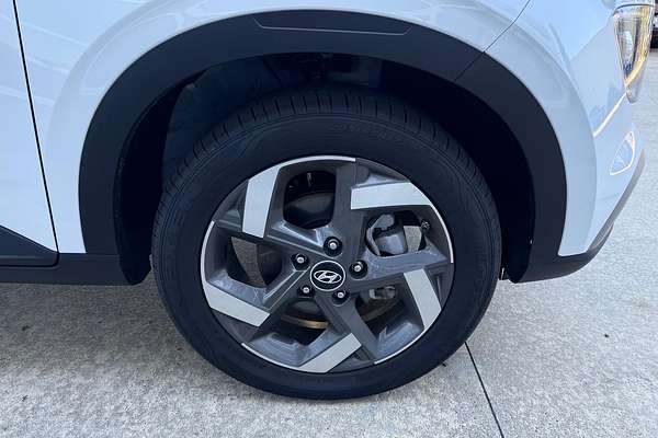 2024 Hyundai Venue Elite QX.V5