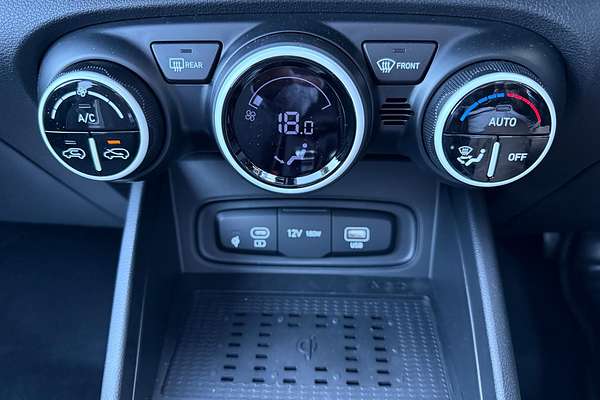 2024 Hyundai Venue Elite QX.V5