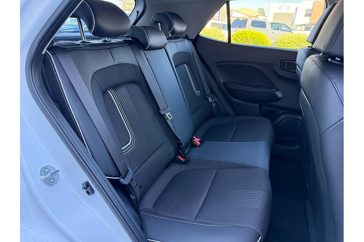 2024 Hyundai Venue Elite QX.V5