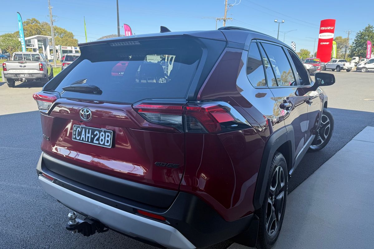 2020 Toyota RAV4 Edge AXAA54R