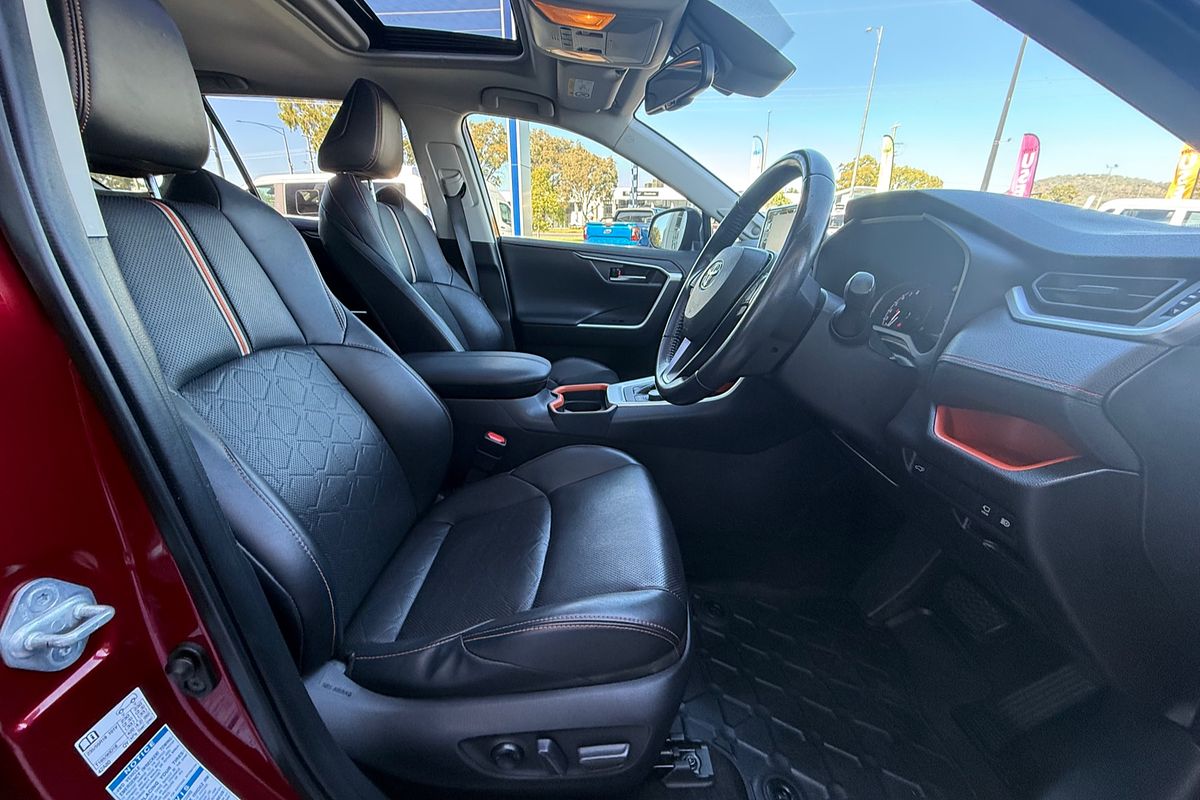 2020 Toyota RAV4 Edge AXAA54R