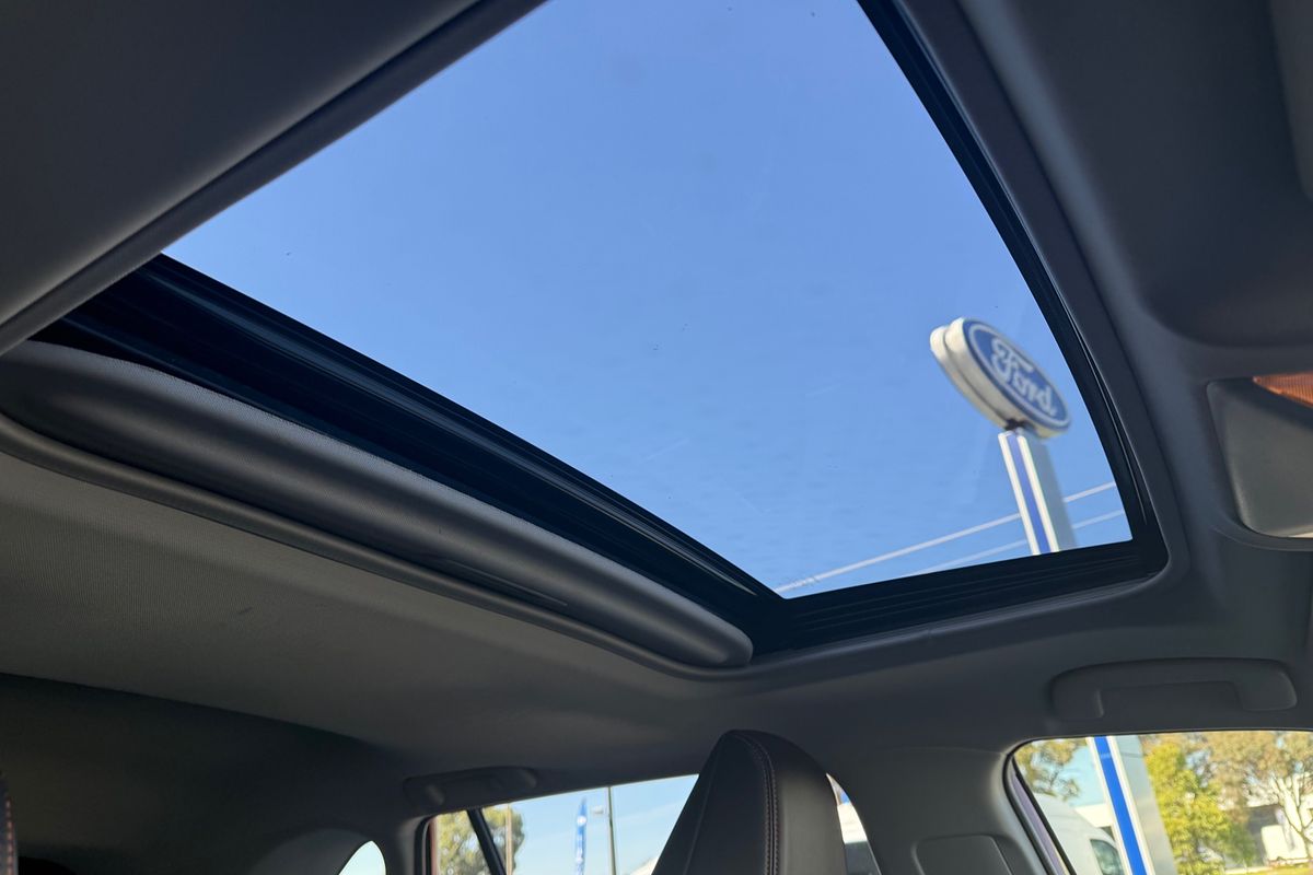 2020 Toyota RAV4 Edge AXAA54R