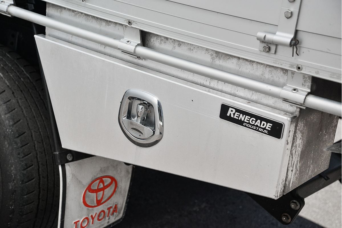 2018 Toyota Hilux SR5 GUN126R 4X4