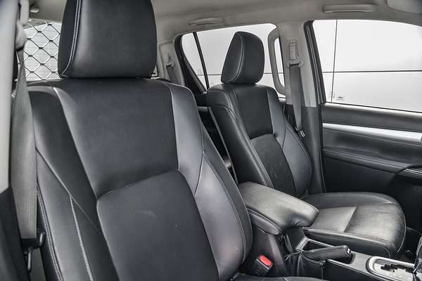 2018 Toyota Hilux SR5 GUN126R 4X4