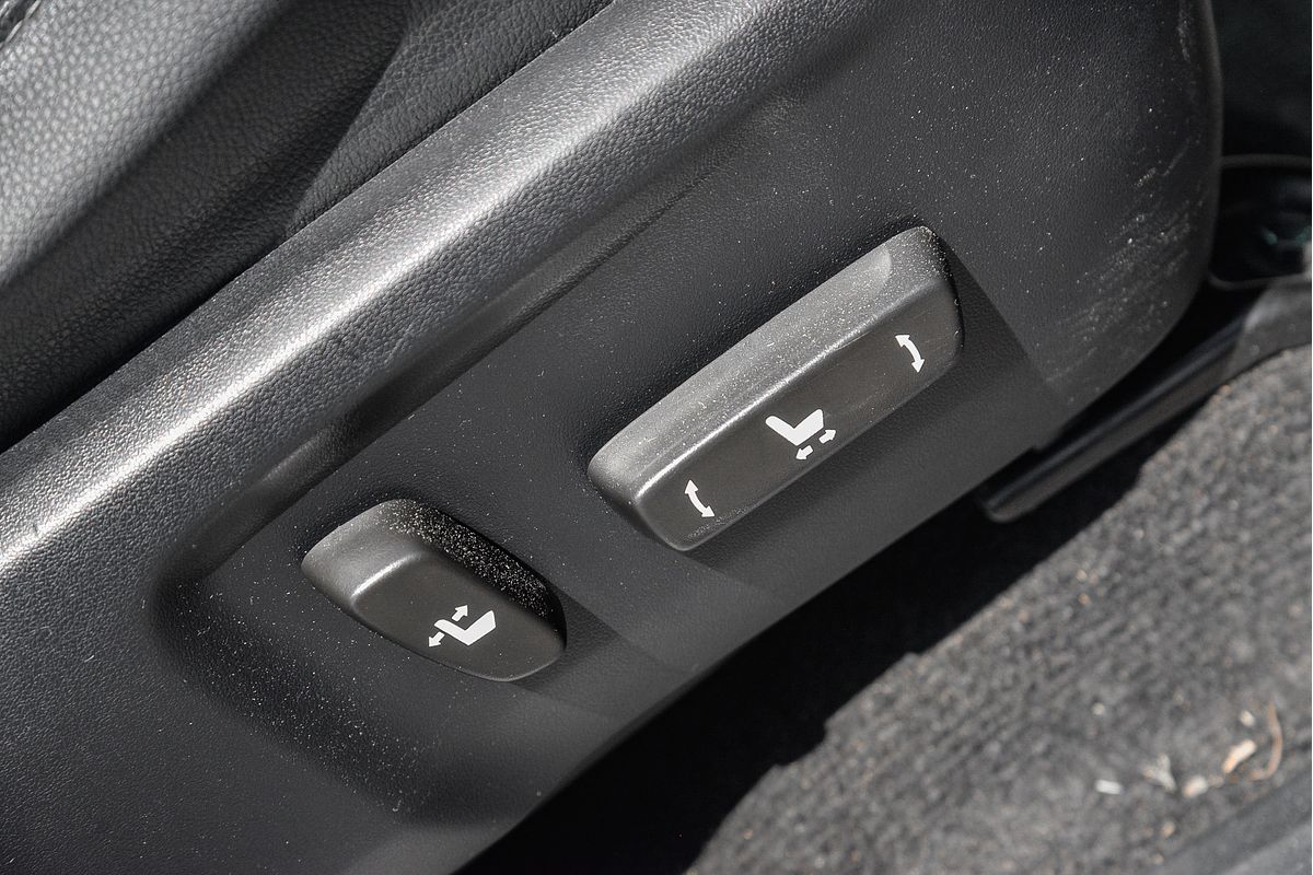 2018 Toyota Hilux SR5 GUN126R 4X4