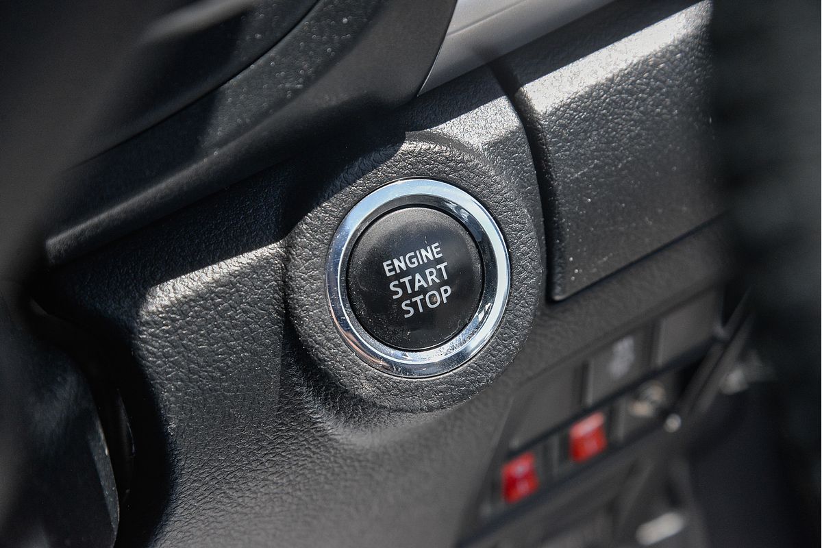 2018 Toyota Hilux SR5 GUN126R 4X4