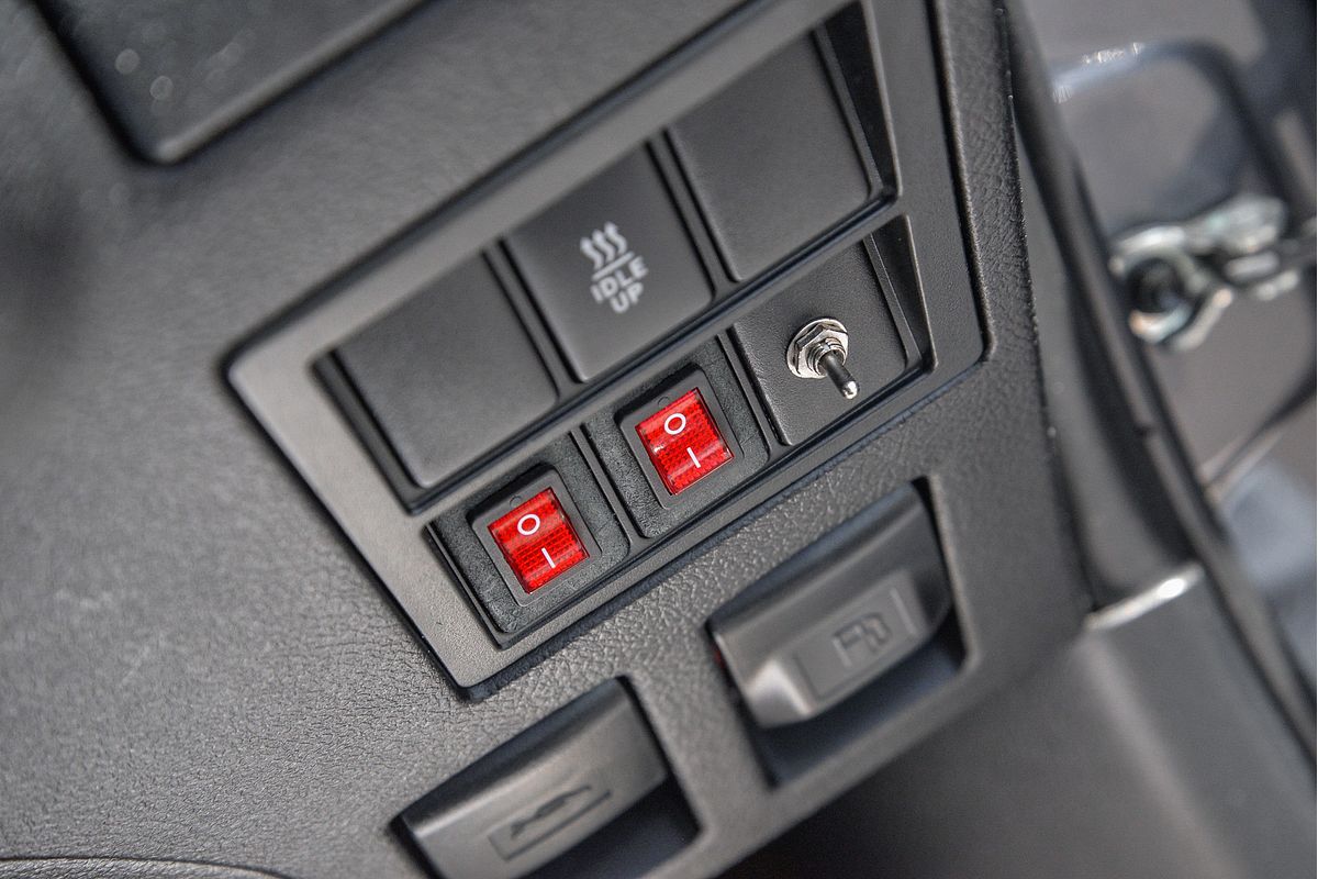 2018 Toyota Hilux SR5 GUN126R 4X4
