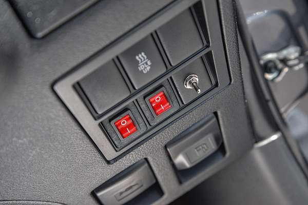 2018 Toyota Hilux SR5 GUN126R 4X4