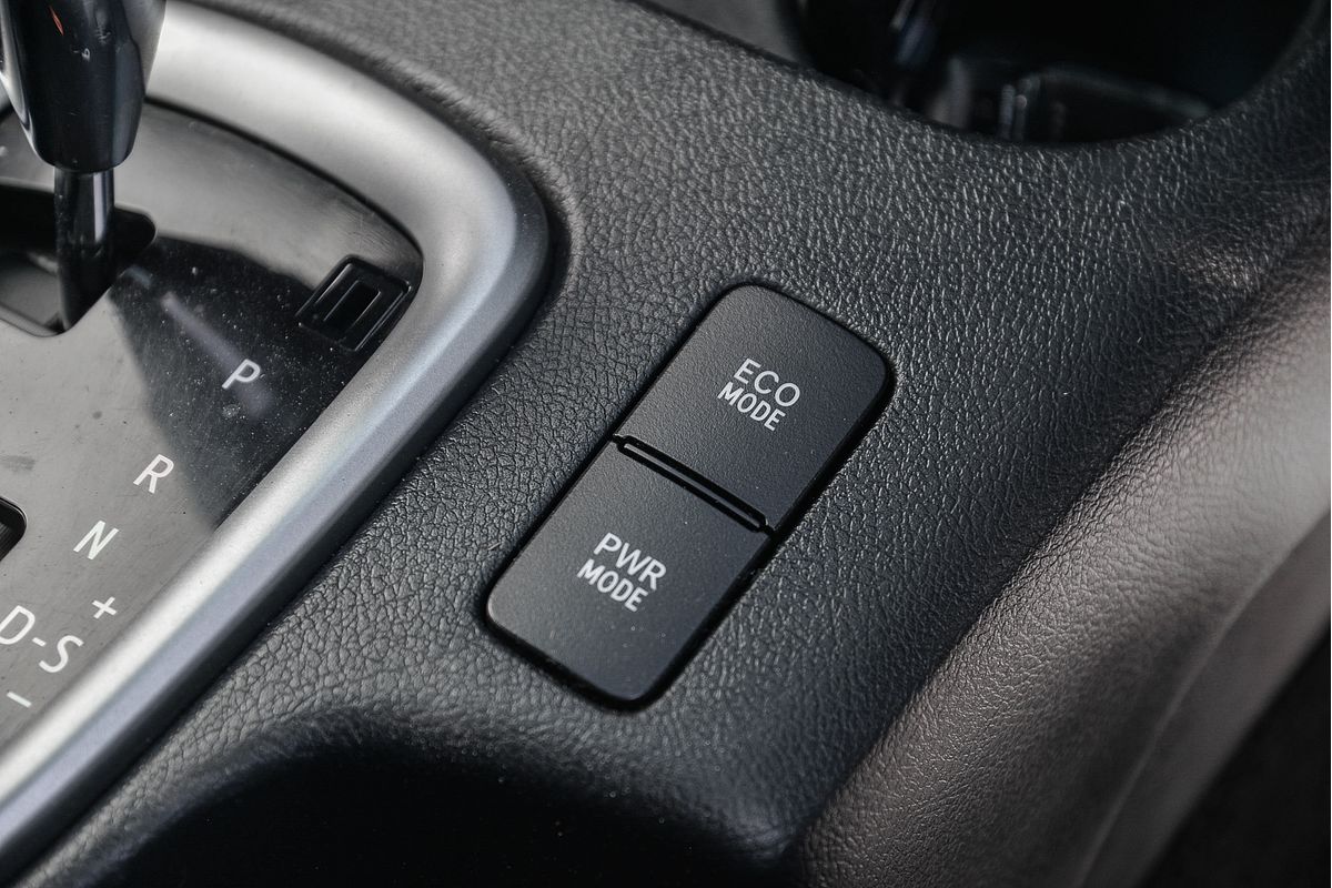 2018 Toyota Hilux SR5 GUN126R 4X4