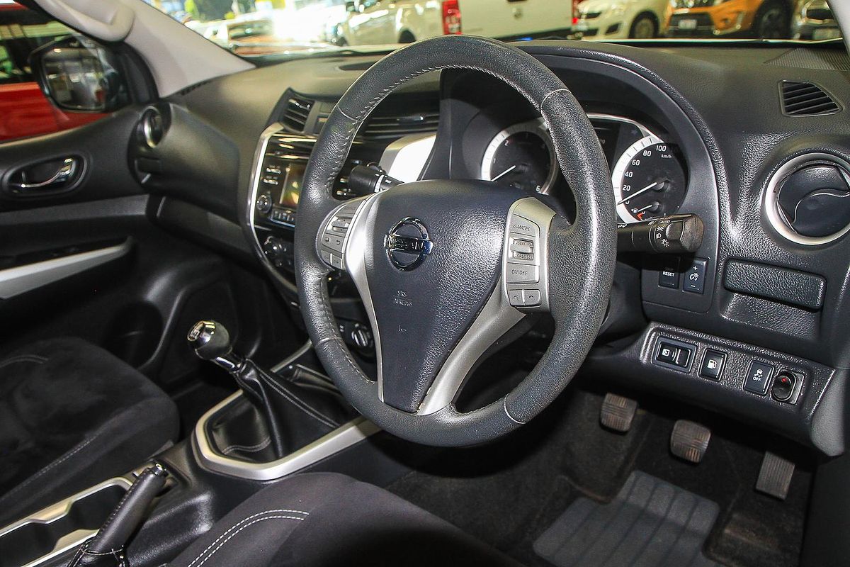 2015 Nissan Navara ST D23 4X4