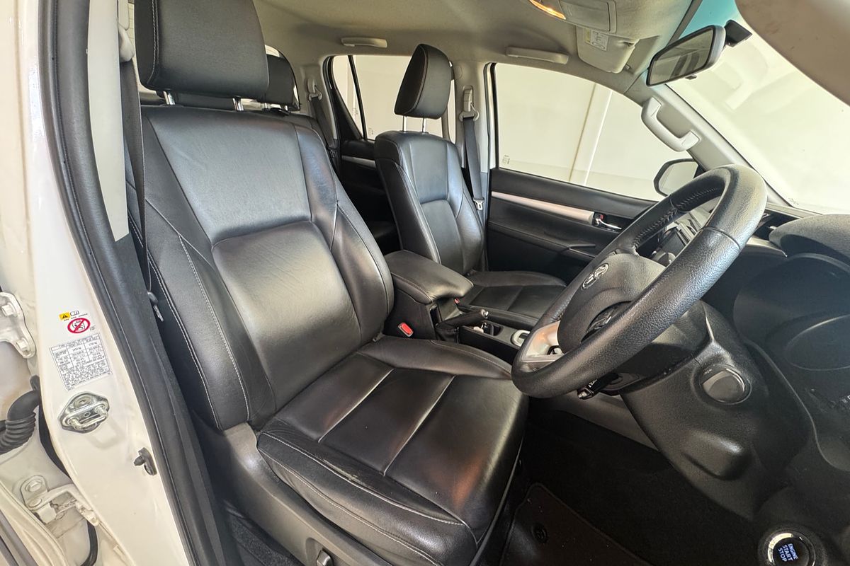 2017 Toyota Hilux SR5 GUN126R 4X4