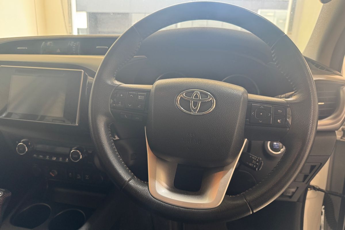2017 Toyota Hilux SR5 GUN126R 4X4