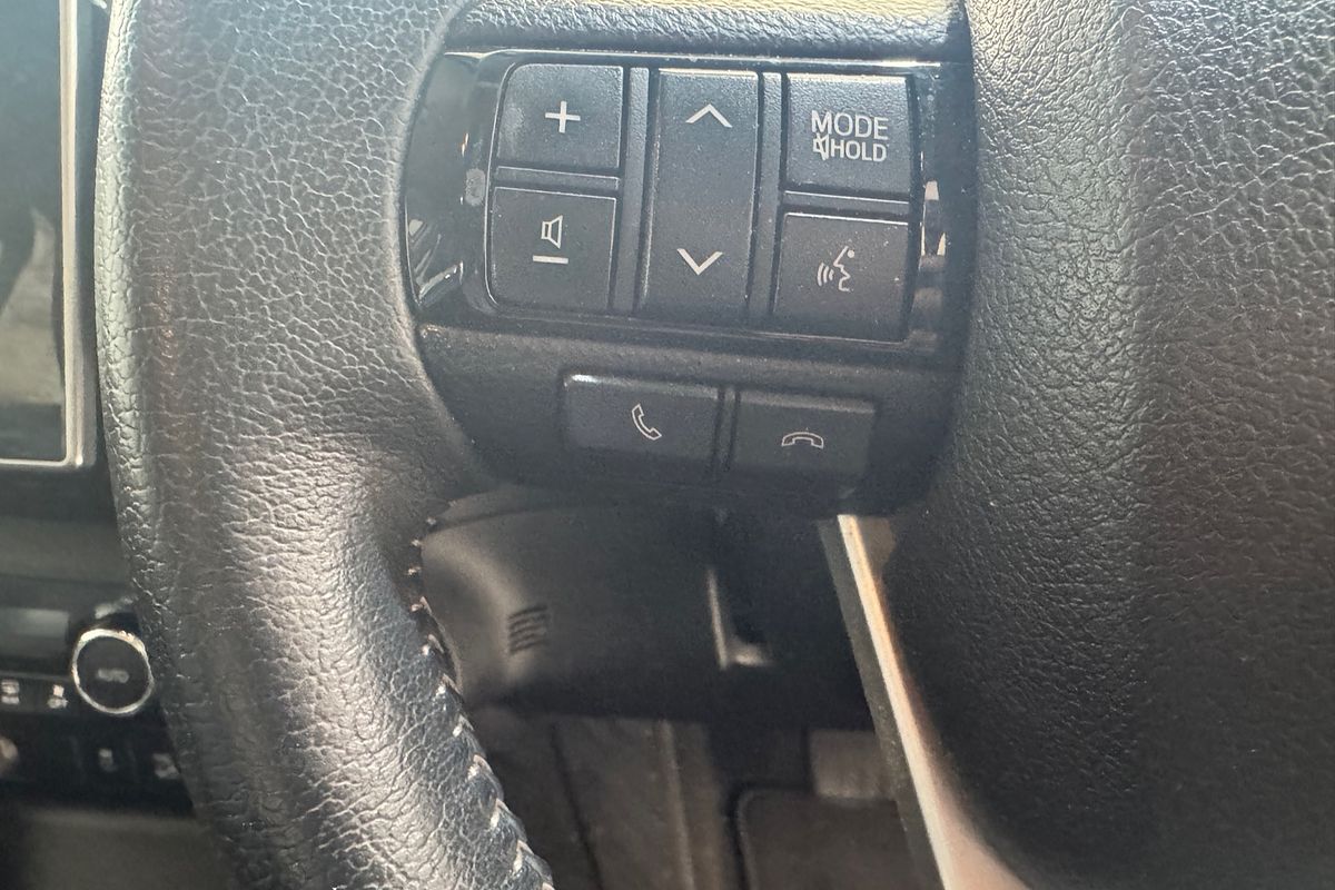 2017 Toyota Hilux SR5 GUN126R 4X4