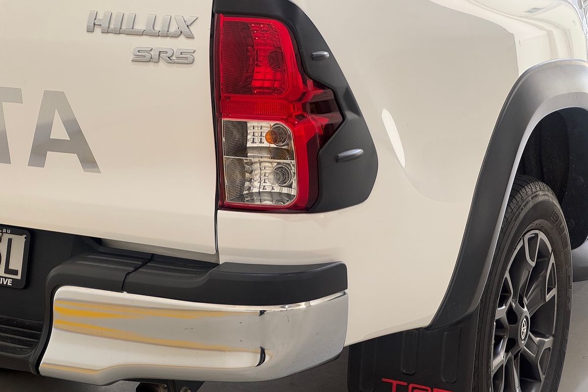 2017 Toyota Hilux SR5 GUN126R 4X4