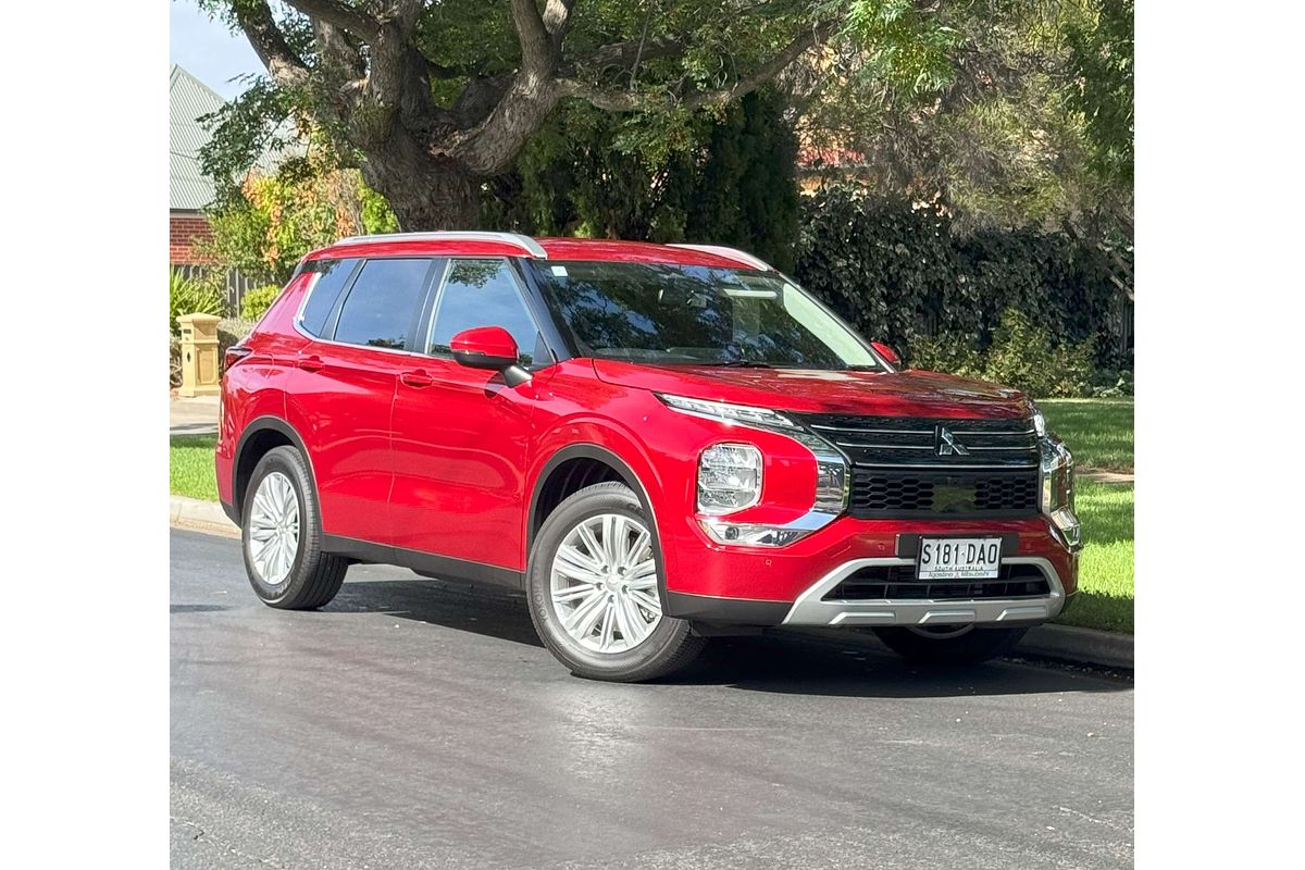 2022 Mitsubishi Outlander LS ZM