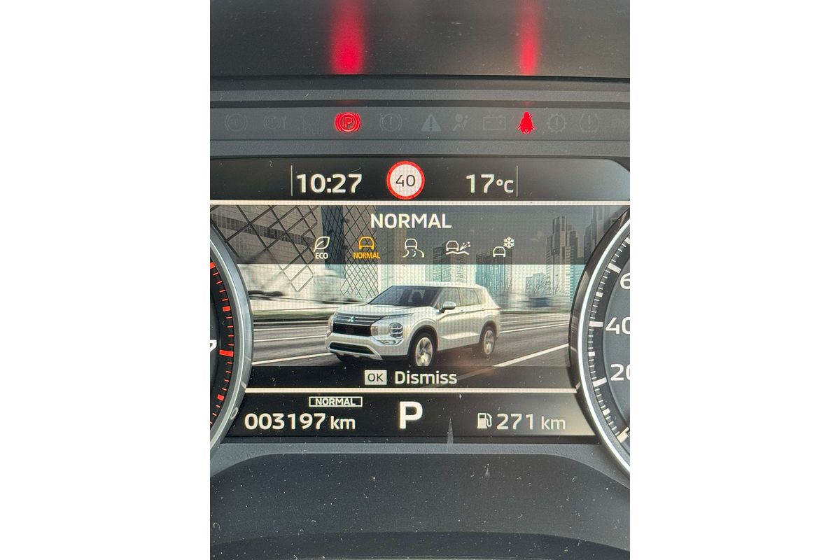2022 Mitsubishi Outlander LS ZM