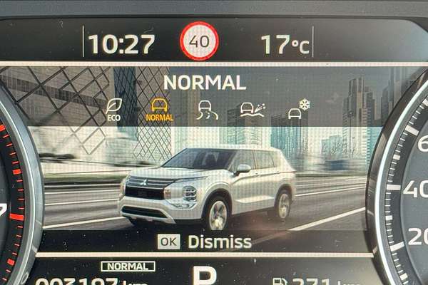 2022 Mitsubishi Outlander LS ZM