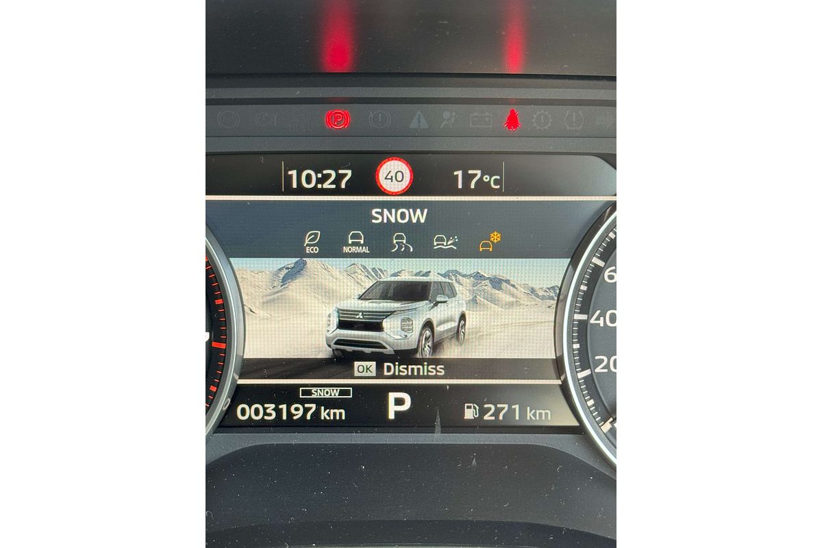 2022 Mitsubishi Outlander LS ZM
