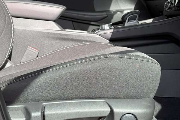 2022 Mitsubishi Outlander LS ZM