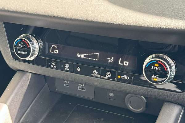 2022 Mitsubishi Outlander LS ZM