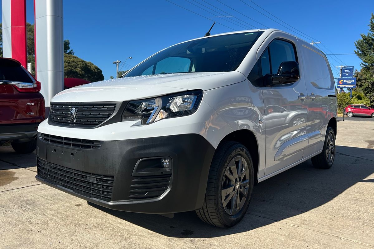 2023 Peugeot Partner Pro K9 SWB