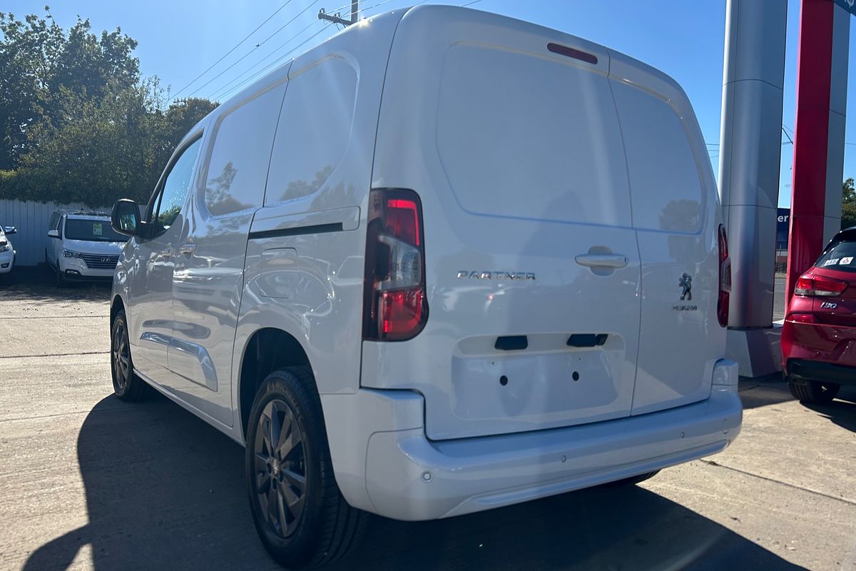 2023 Peugeot Partner Pro K9 SWB