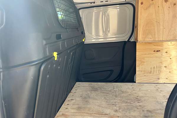 2023 Peugeot Partner Pro K9 SWB