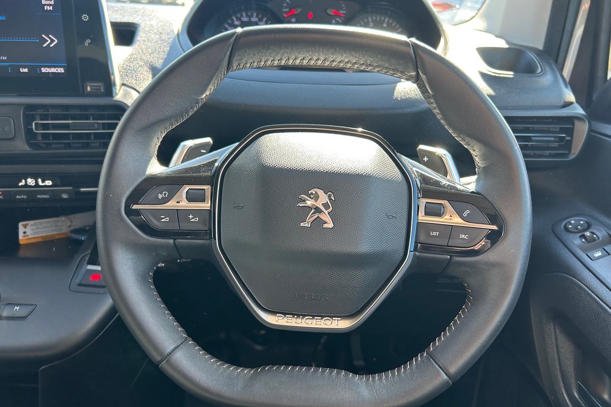 2023 Peugeot Partner Pro K9 SWB