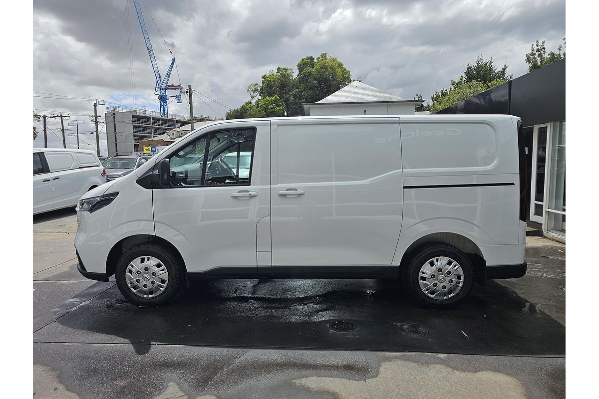 2024 LDV Deliver 7 SWB