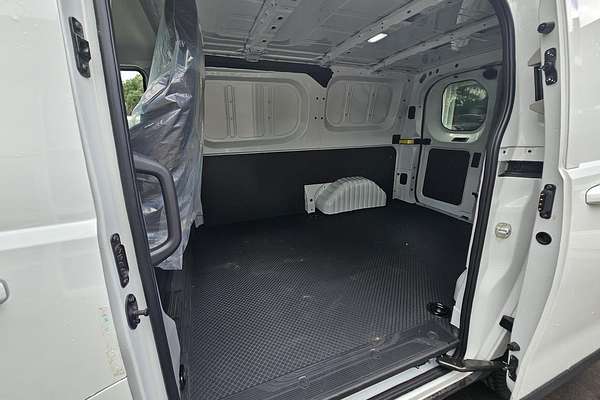 2024 LDV Deliver 7 SWB