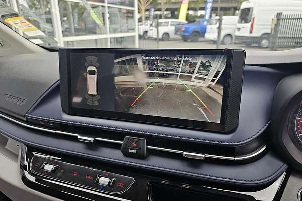 2024 LDV Deliver 7 SWB