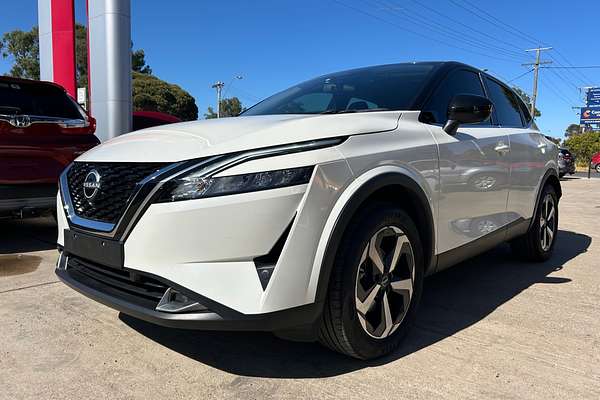 2022 Nissan QASHQAI ST+ J12
