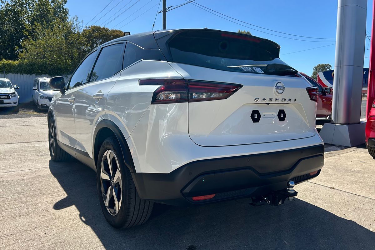 2022 Nissan QASHQAI ST+ J12