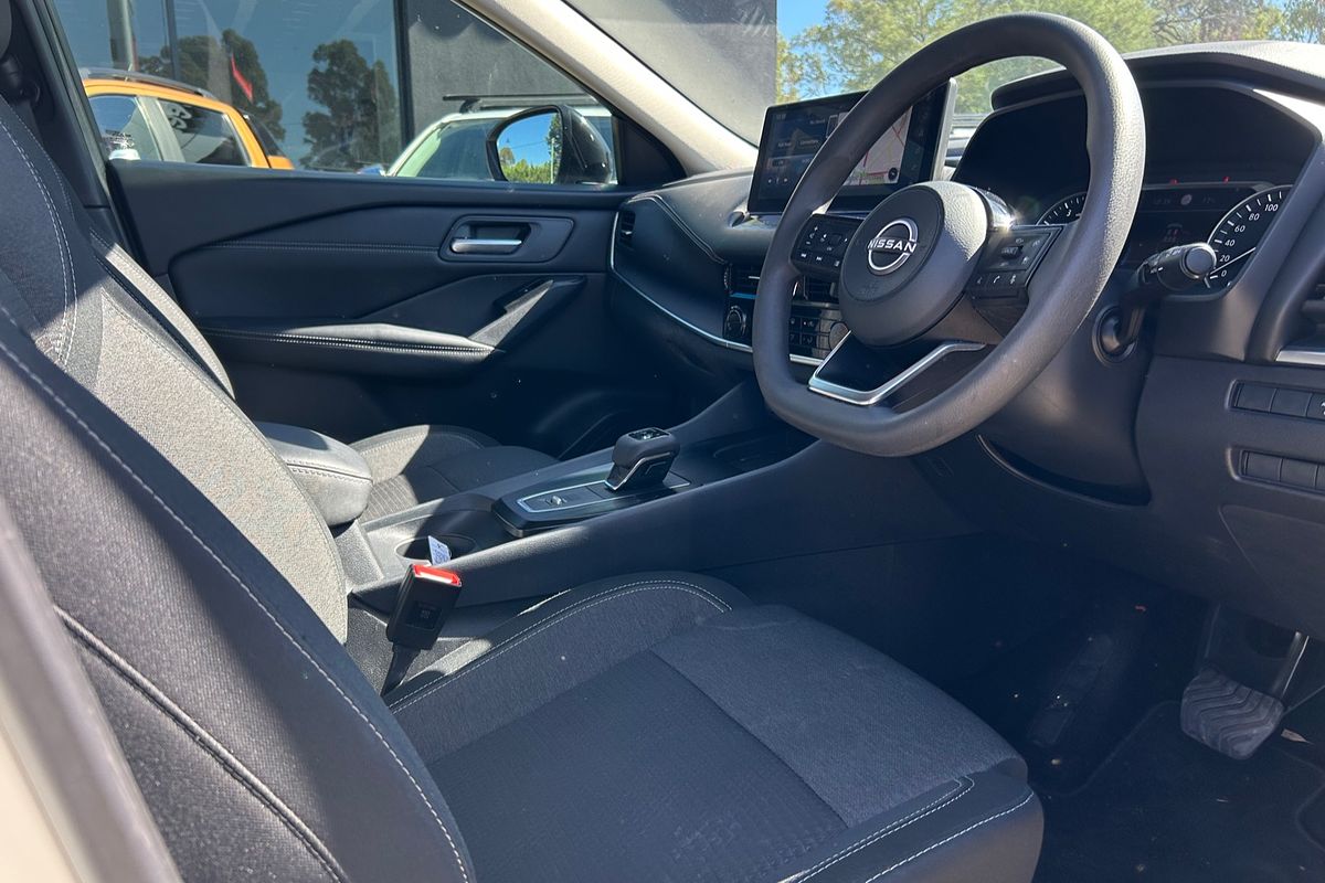 2022 Nissan QASHQAI ST+ J12
