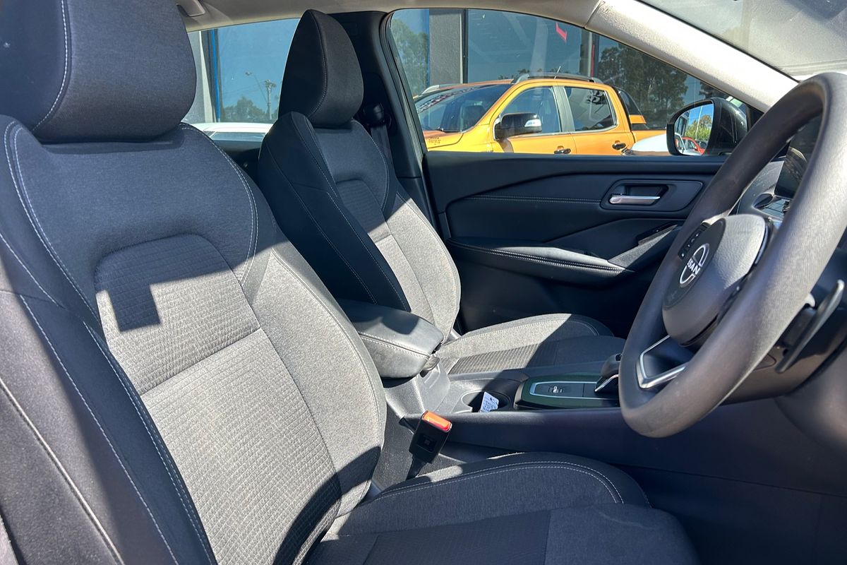 2022 Nissan QASHQAI ST+ J12