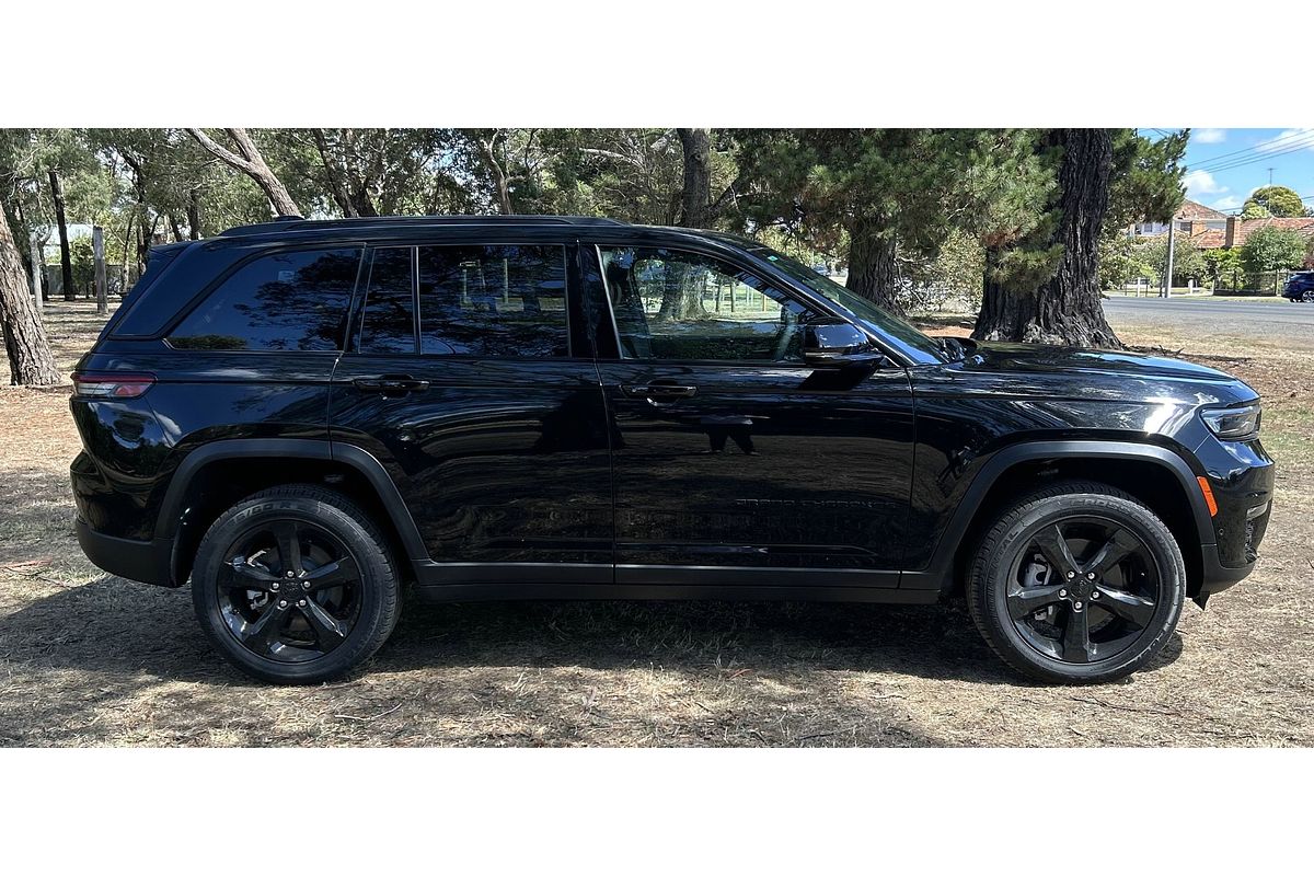 2023 Jeep Grand Cherokee Night Eagle WL