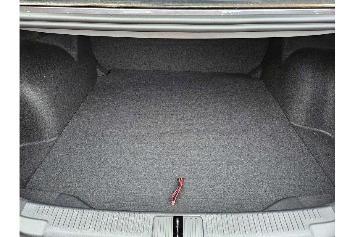 2024 MG MG5 Essence