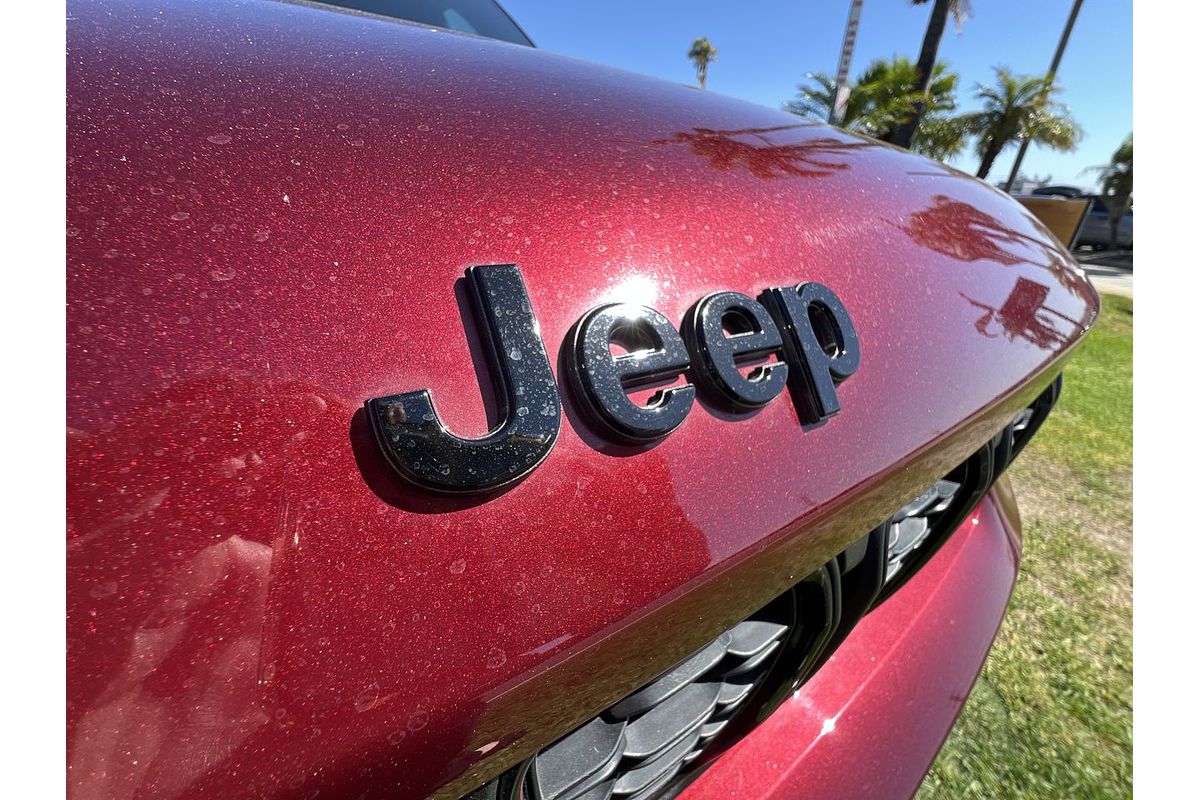 2023 Jeep Grand Cherokee Night Eagle WL