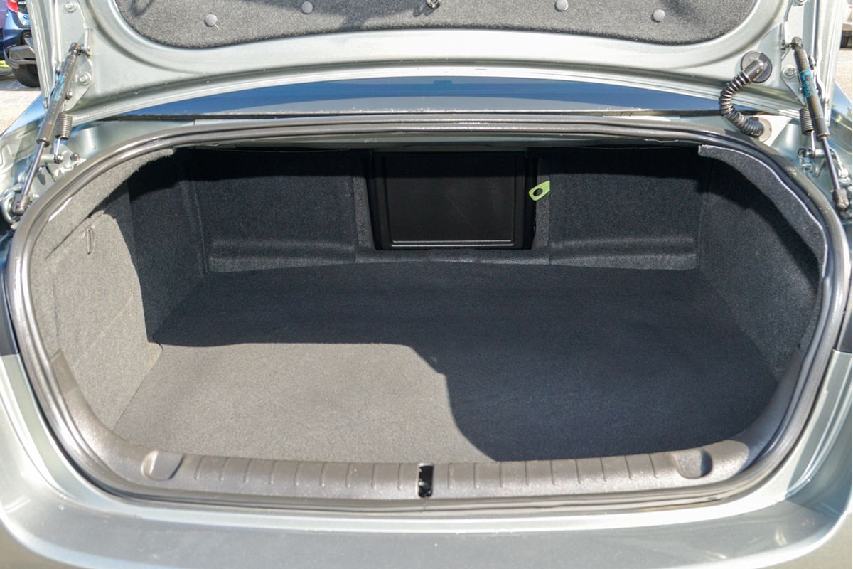 2013 Holden Calais V VF