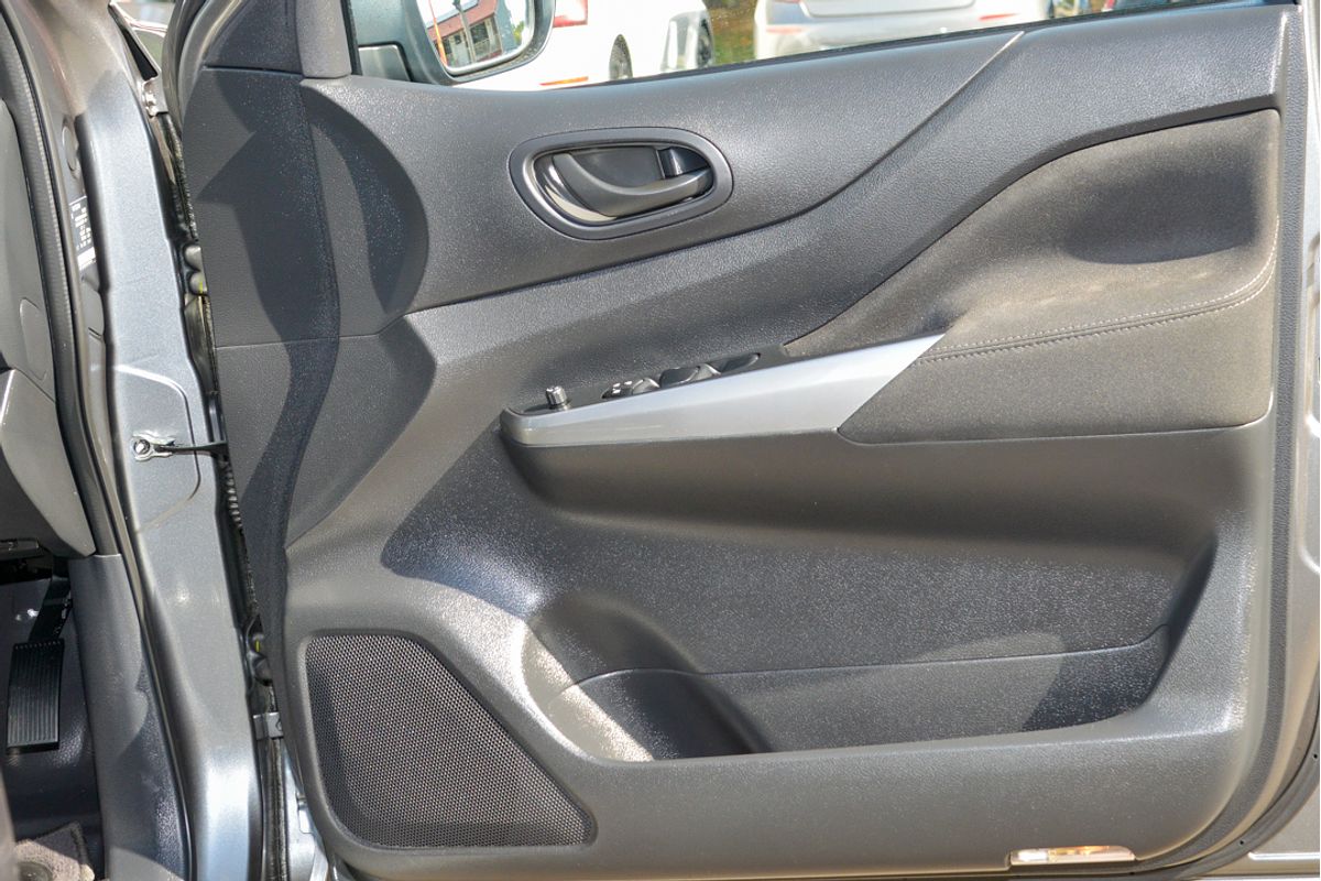 2021 Nissan Navara SL D23 Rear Wheel Drive