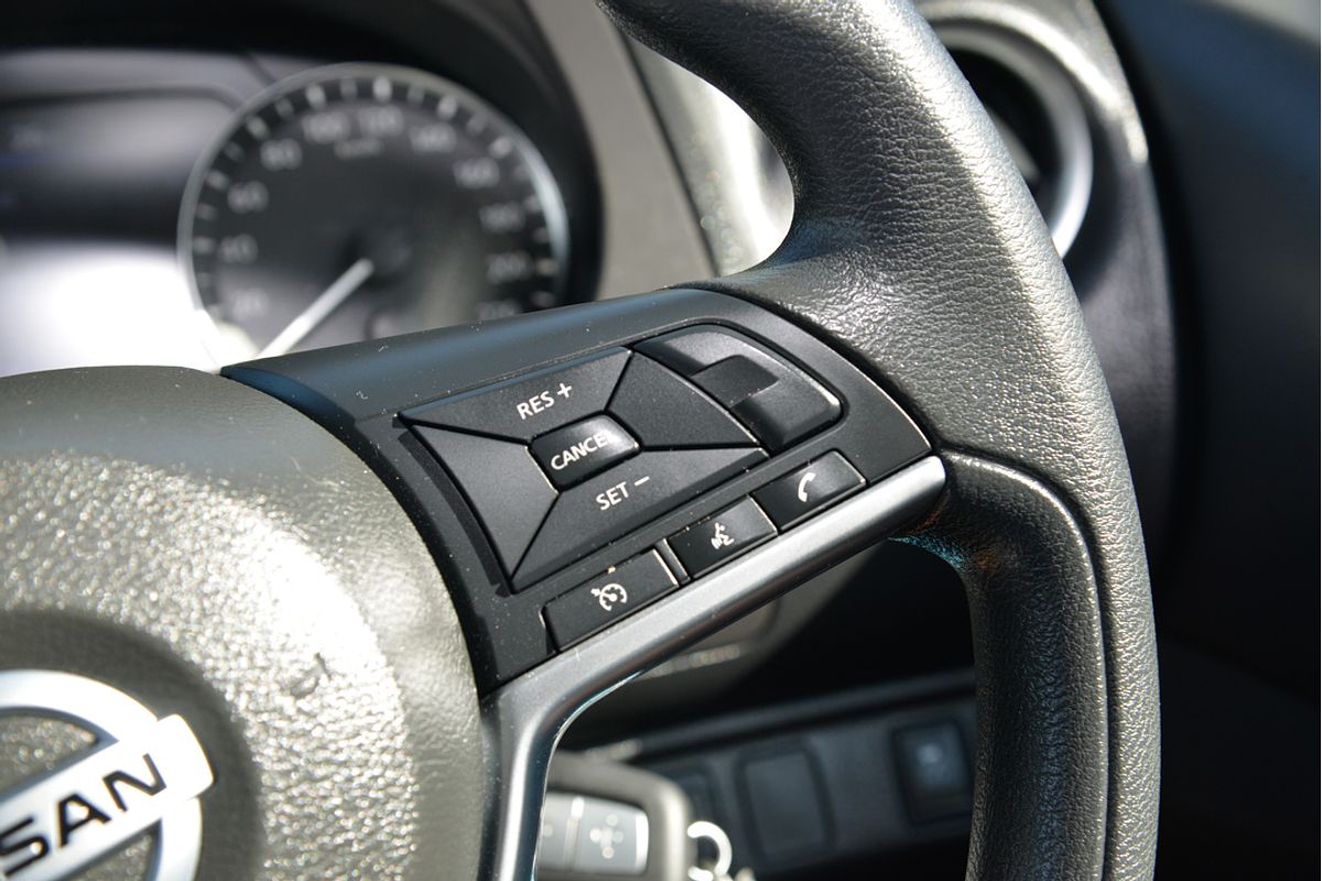 2021 Nissan Navara SL D23 Rear Wheel Drive